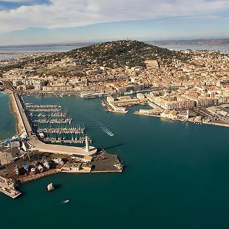 Gasthuis Coquette Dans Proche De La Sète
